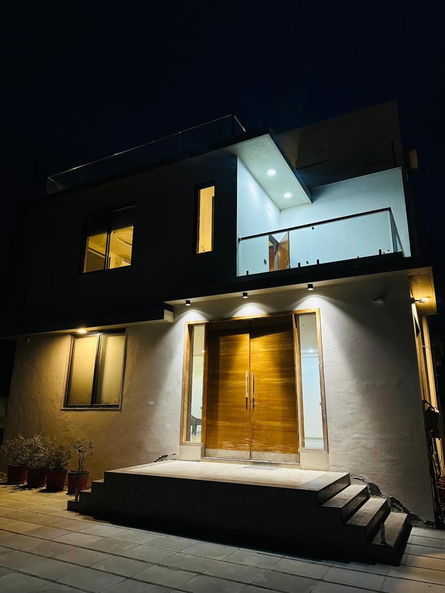 Karmabhumi 1 Villa Sātej Екстериор снимка